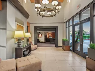 Photo #3: 6128021 Listing