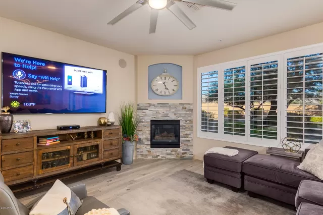 MLS: 6128102 Condo For Sale