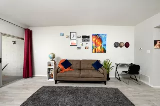 Photo #2: 6128141 Listing