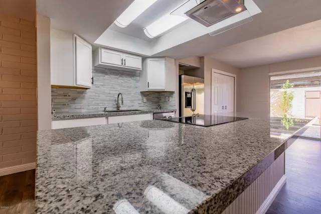 MLS: 6128142 Condo For Sale