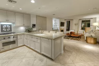 Photo #4: 6128253 Listing 