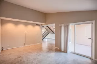 Photo #5: 6128333 Listing