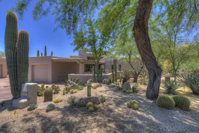 MLS: 6128543 Condo For Sale