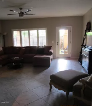 Photo #4: 6128564 Listing