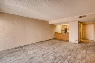 Photo #3: 6128729 Listing