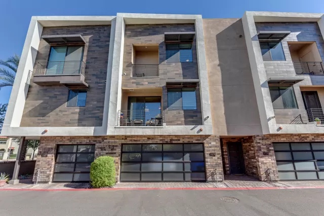 MLS: 6128730 Condo For Sale