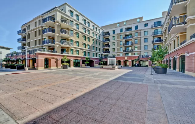 MLS: 6129022 Condo For Sale