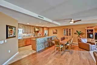 Photo #4: 6129022 Listing