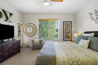 Photo #5: 6129151 Listing