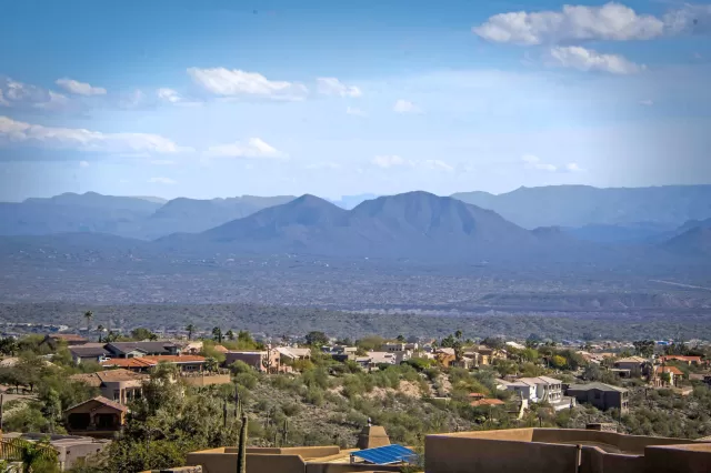 MLS: 6129264 Condo For Sale