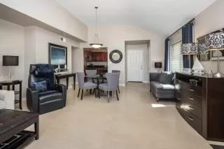 Photo #4: 6129377 Listing