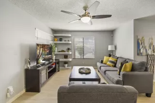 Photo #3: 6129394 Listing