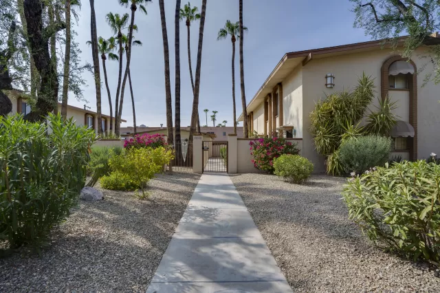 MLS: 6129440 Condo For Sale