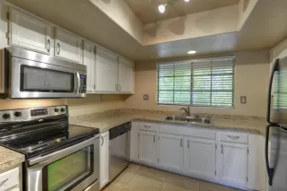 Photo #2: 6129489 Listing