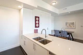 Photo #5: 6129668 Listing