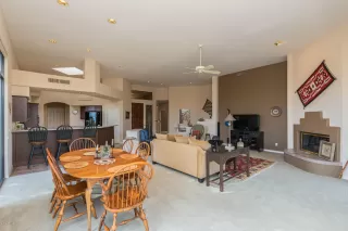 Photo #6: 6129721 Listing