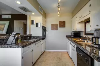 Photo #4: 6129772 Listing