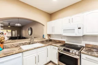Photo #3: 6129897 Listing