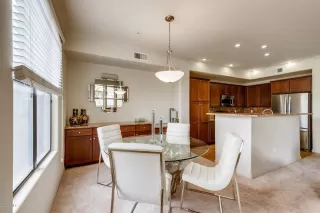 Photo #2: 6130108 Listing 