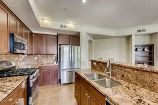 Photo #4: 6130108 Listing 