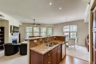 Photo #5: 6130108 Listing 