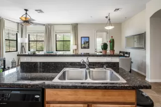 Photo #4: 6130143 Listing