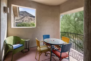 Photo #5: 6130143 Listing