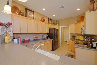 Photo #4: 6130248 Listing