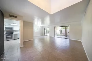 Photo #6: 6130420 Listing