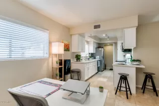 Photo #6: 6130493 Listing