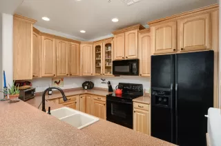 Photo #4: 6130937 Listing