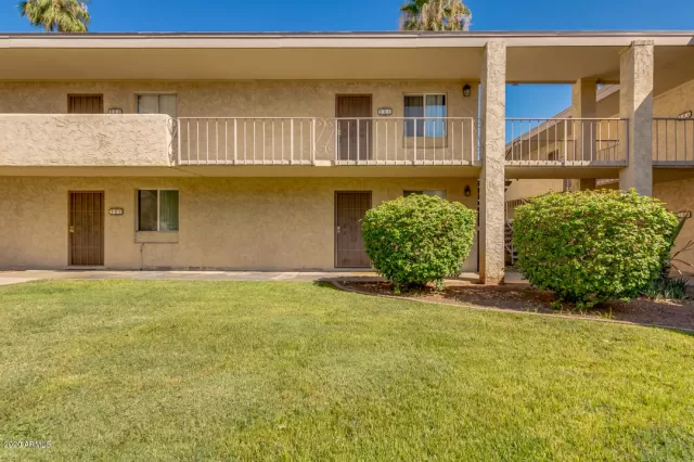 MLS: 6130946 Condo For Sale