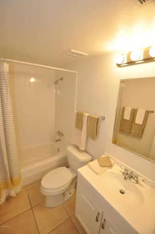 Photo #4: 6131117 Listing