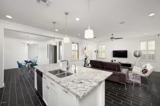 Photo #3: 6131154 Listing