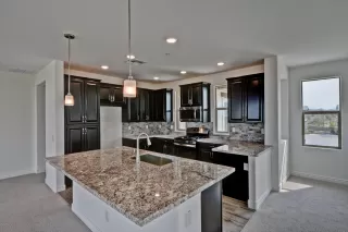 Photo #3: 6131359 Listing 