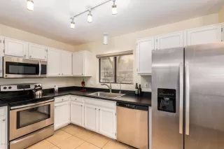 Photo #2: 6131591 Listing 