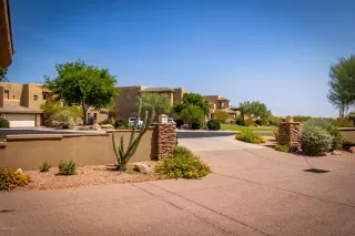 Photo #2: 6131633 Listing 