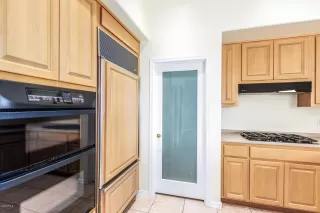Photo #5: 6131633 Listing 
