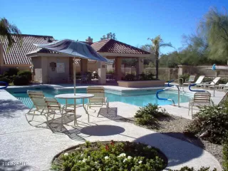 Photo #2: 6131825 Listing 