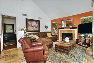 Photo #6: 6131825 Listing 