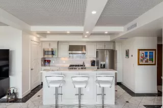 Photo #4: 6131865 Listing