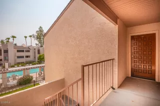 Photo #6: 6131946 Listing