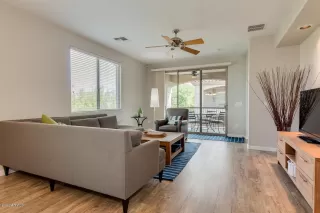 Photo #5: 6132196 Listing
