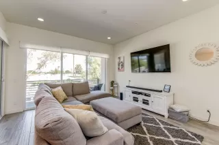 Photo #5: 6132229 Listing 