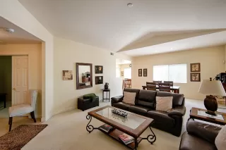 Photo #2: 6132840 Listing