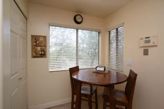 Photo #5: 6132840 Listing