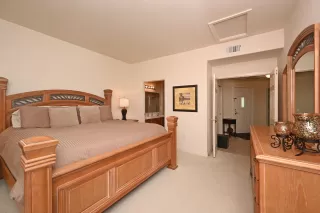 Photo #6: 6132840 Listing