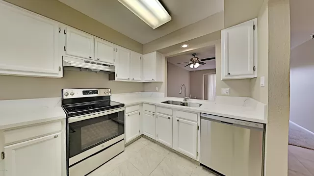 MLS: 6133088 Condo For Sale