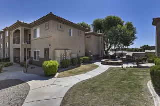 Photo #2: 6133138 Listing