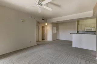 Photo #6: 6133138 Listing